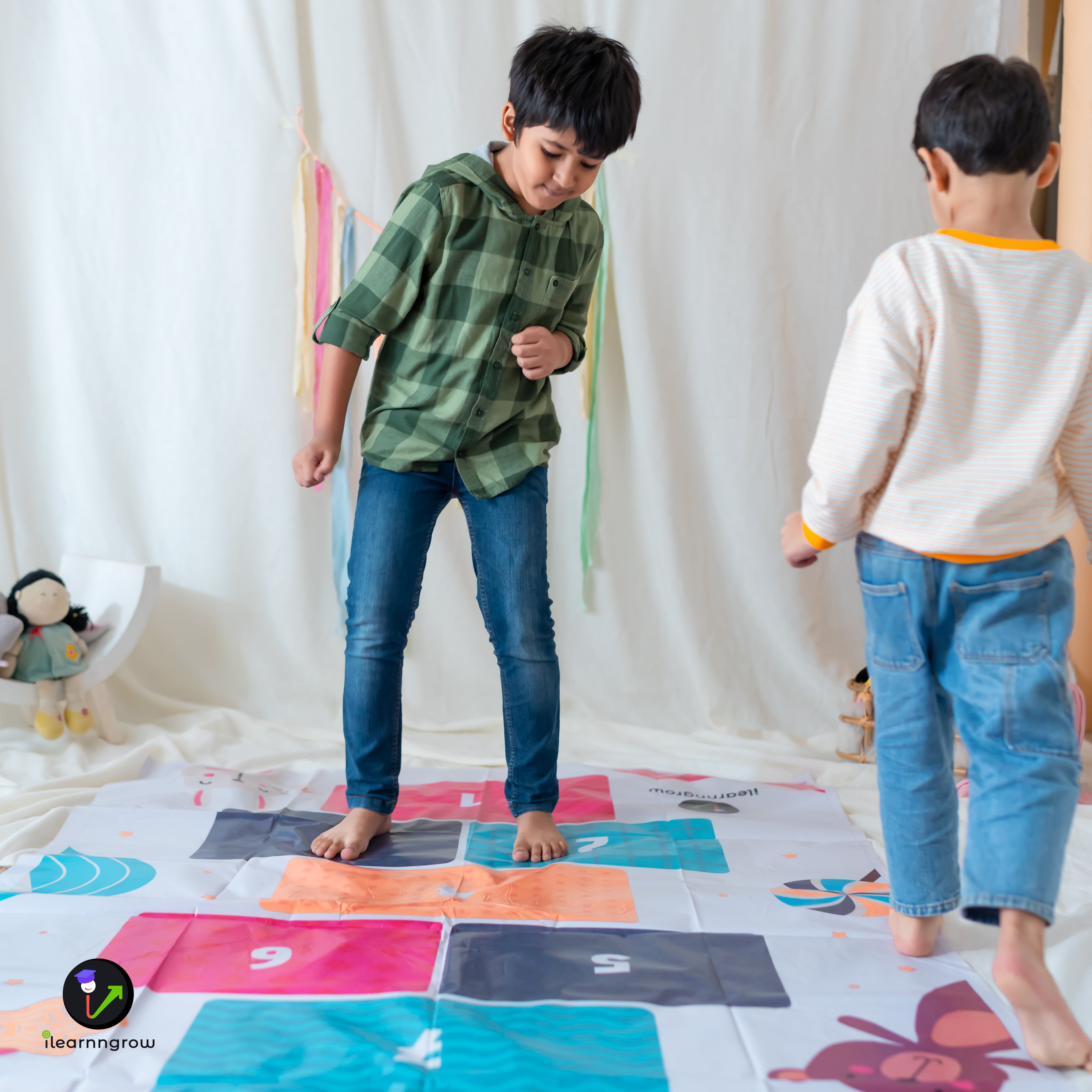 ilearnngrow Hop Scotch Play Mat